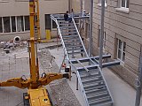 Bau des neuen Stiegenhauses, Treppe begonnen